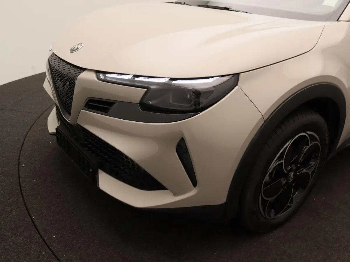Elettrica 54 kWh | Apple Carplay/Android Auto | Climate control | 18" Lichtmetalen velgen | Parkeersensoren