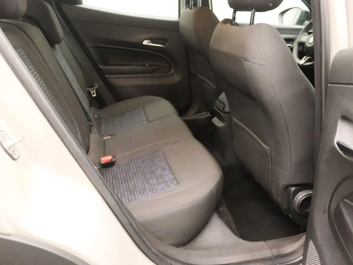 Elettrica 54 kWh | Apple Carplay/Android Auto | Climate control | 18" Lichtmetalen velgen | Parkeersensoren