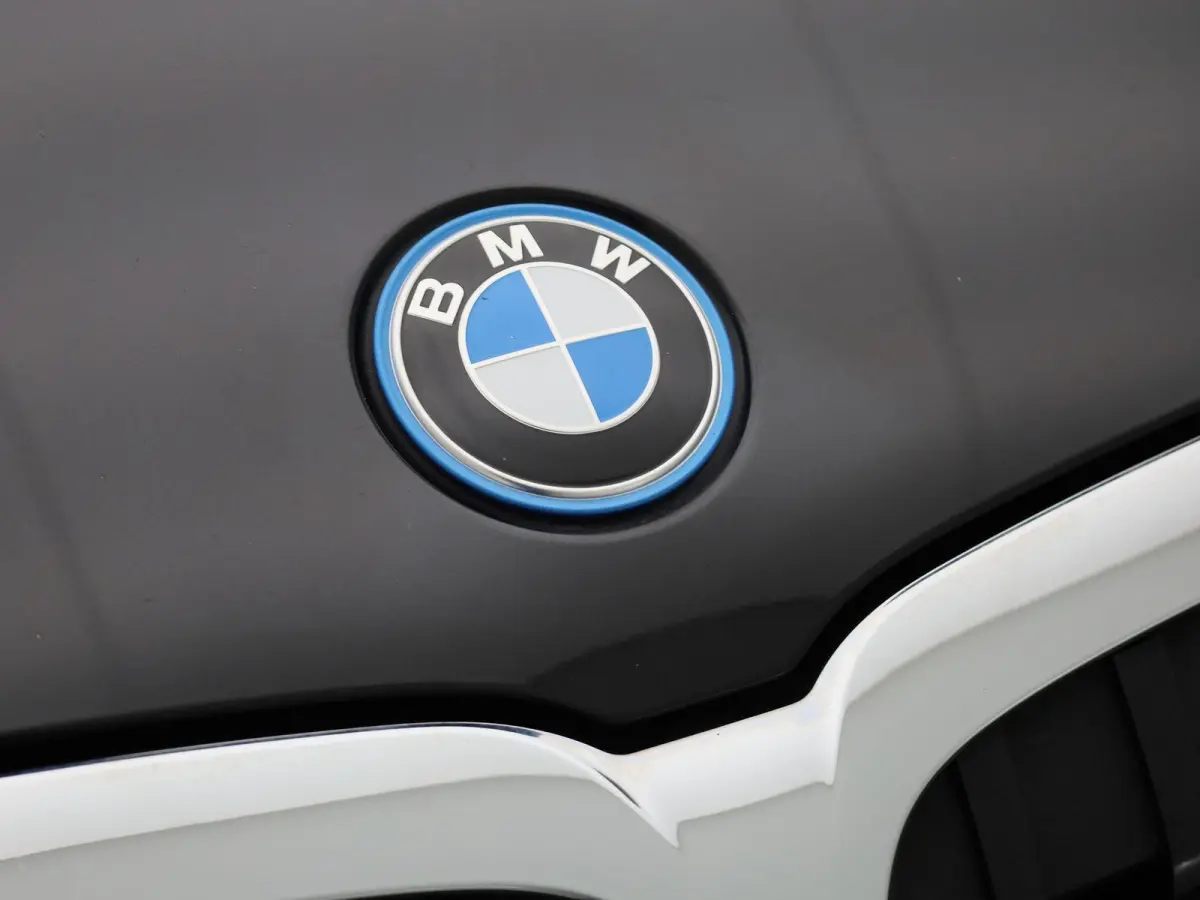 320e Business Edition Plus | Automaat | LMV | Navigatie | Schuifdak | Stoel verwarming | Virtual cockpit | Leder | Parkeer sensoren | Elec. achterklep | Virtual cockpit | Camera | Climate co