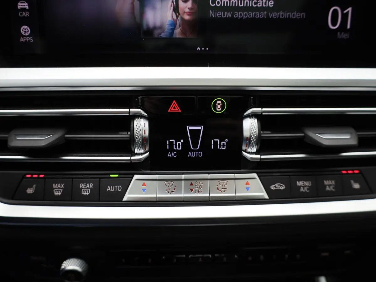 320e Business Edition Plus | Automaat | LMV | Navigatie | Schuifdak | Stoel verwarming | Virtual cockpit | Leder | Parkeer sensoren | Elec. achterklep | Virtual cockpit | Camera | Climate co