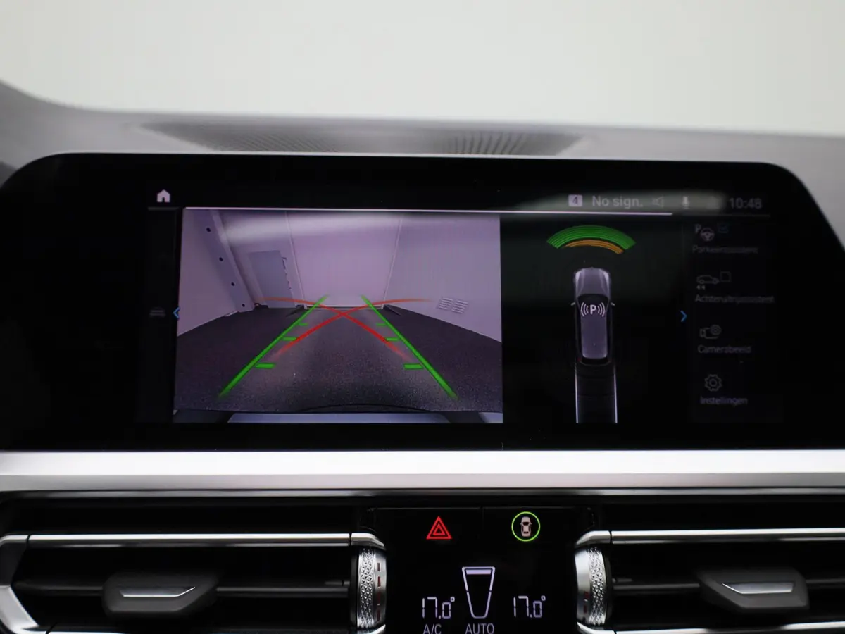 320e Business Edition Plus | Automaat | LMV | Navigatie | Schuifdak | Stoel verwarming | Virtual cockpit | Leder | Parkeer sensoren | Elec. achterklep | Virtual cockpit | Camera | Climate co