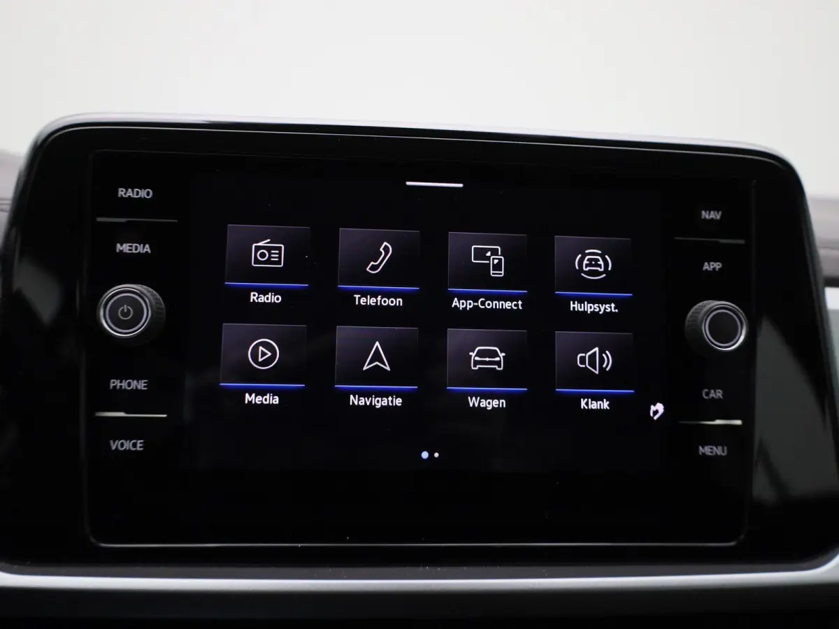 1.5 TSI Life Business 150 PK| Parkeersensoren | Apple Carplay | Android Auto | Stoelverwarming | Climatronic | Trekhaak | Park Assist