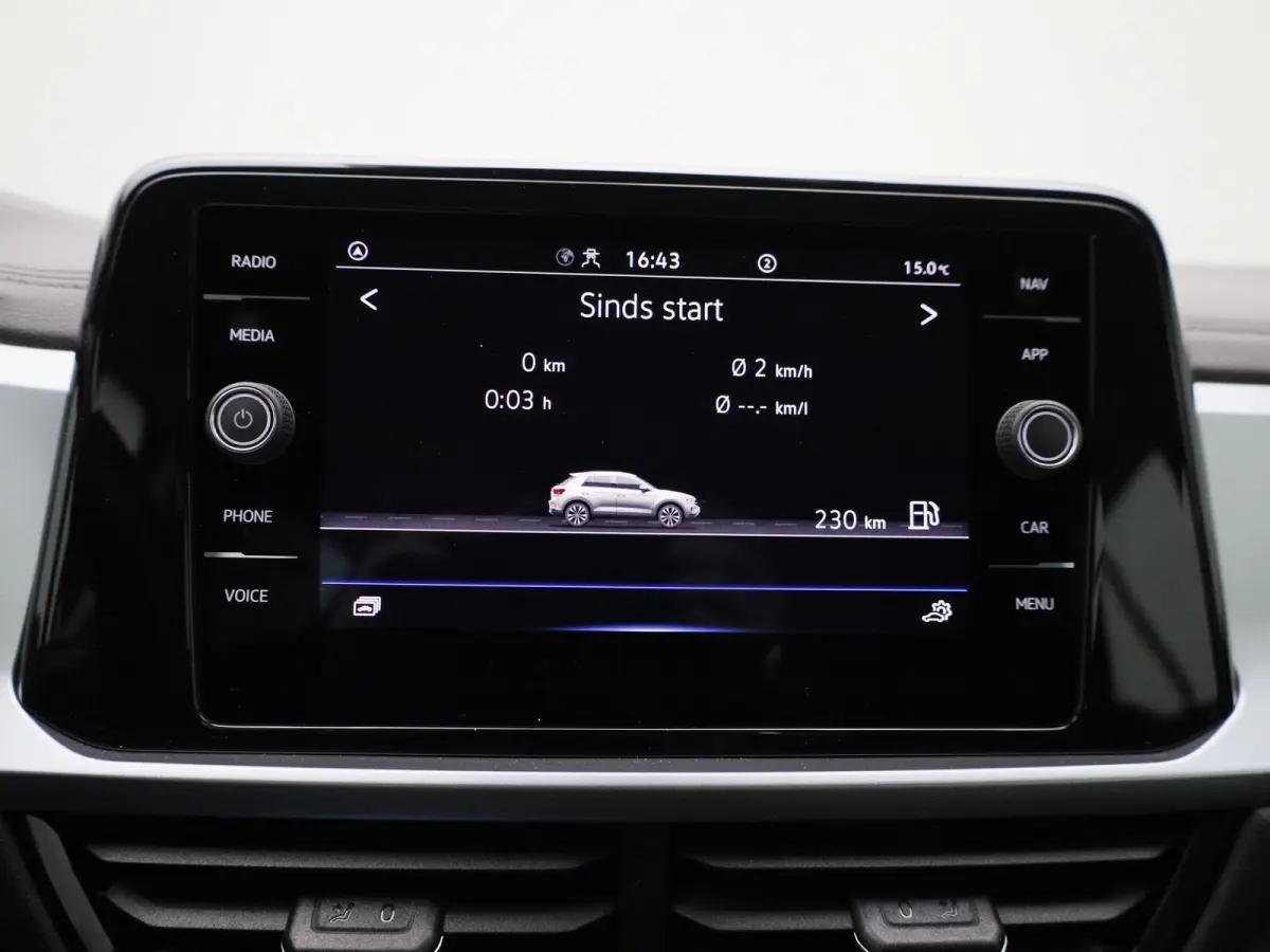 1.5 TSI Life Business 150 PK| Parkeersensoren | Apple Carplay | Android Auto | Stoelverwarming | Climatronic | Trekhaak | Park Assist
