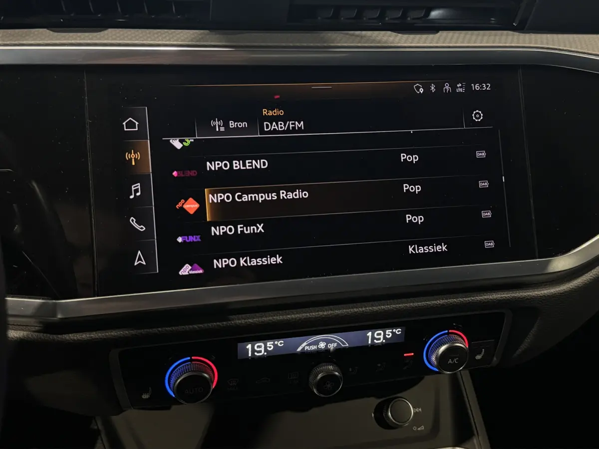 45 TFSI e S-line | 20 inch | LED | Carplay | Dodehoek | Alcantara | Virtual | Stoelverwarming | ACC | 1e eig.