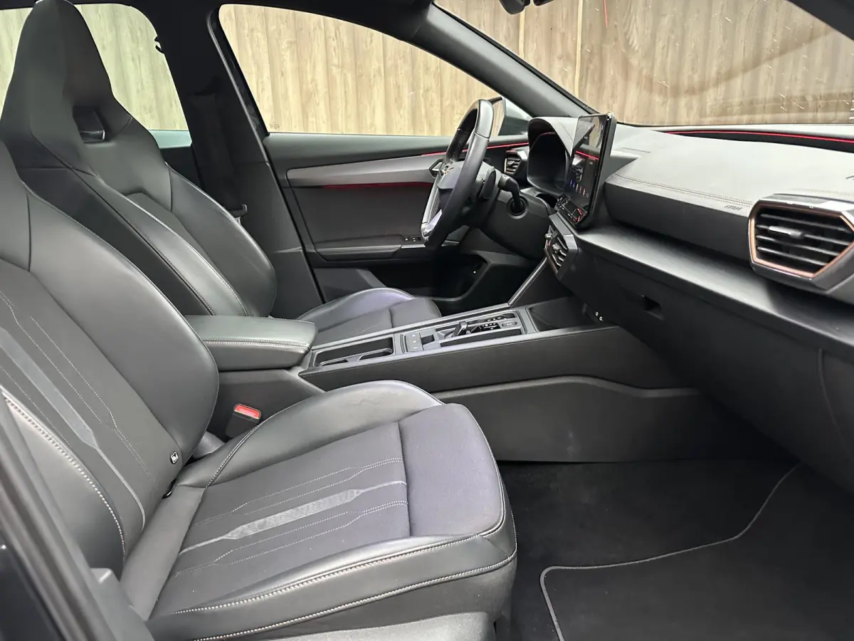 2.0 TSI 4DRIVE |  Beats| Dak| Kuipstoelen