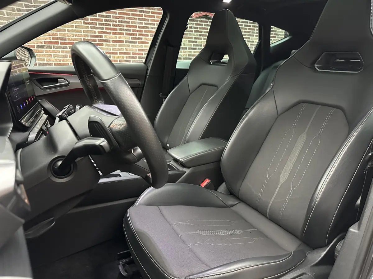 2.0 TSI 4DRIVE |  Beats| Dak| Kuipstoelen