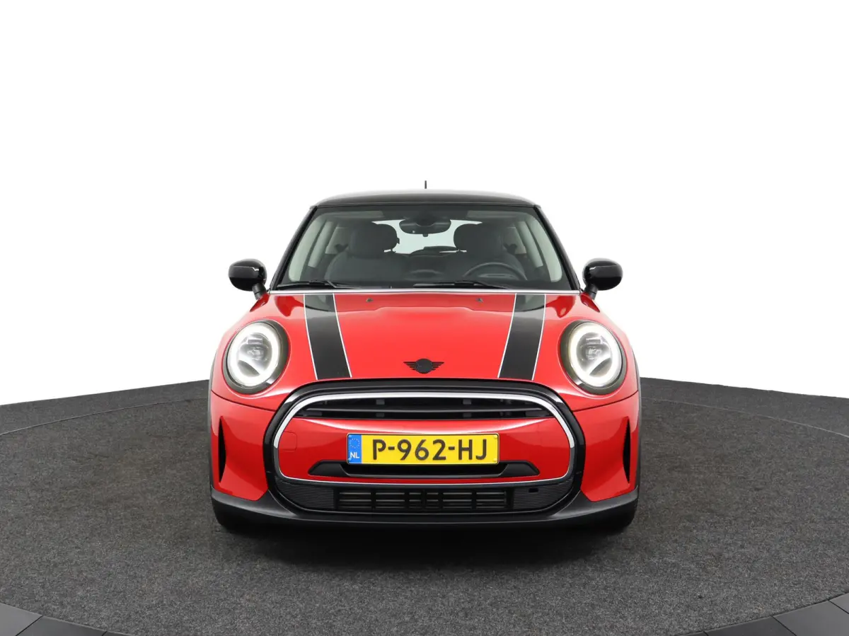 1.5 Business Edition | Groot Navi | CarPlay | Sportstoelen | 38.241 km |
