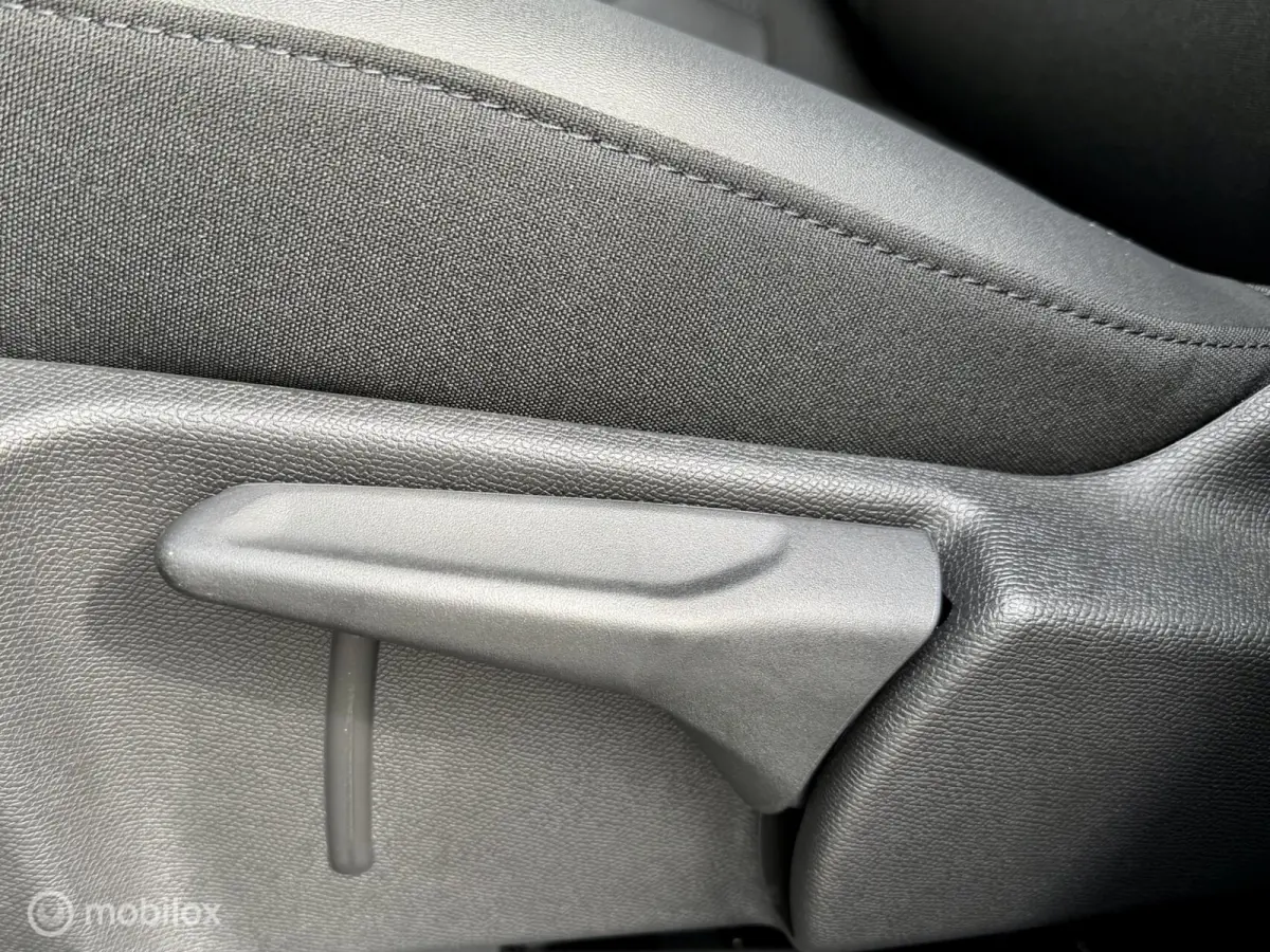1.6 Plug-in Hybrid 225pk Max