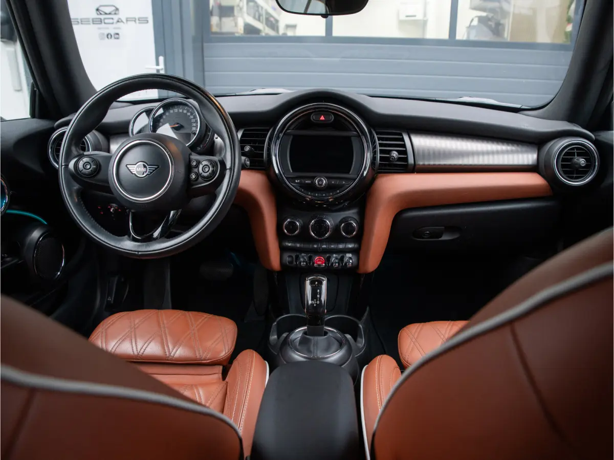 Mini 1.5 Chili AUTOMAAT, CHESTER LEDER, SPORTSTOELEN, CARPLAY, STOELVERWARMING, 2020 model