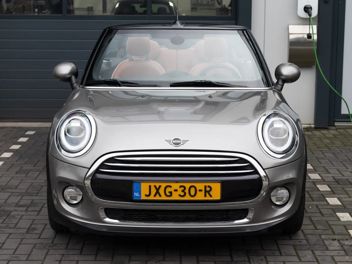 Mini 1.5 Chili AUTOMAAT, CHESTER LEDER, SPORTSTOELEN, CARPLAY, STOELVERWARMING, 2020 model
