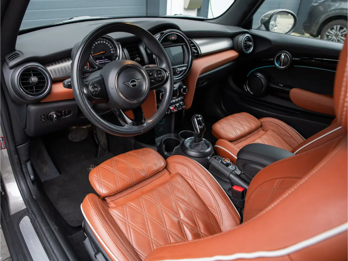Mini 1.5 Chili AUTOMAAT, CHESTER LEDER, SPORTSTOELEN, CARPLAY, STOELVERWARMING, 2020 model