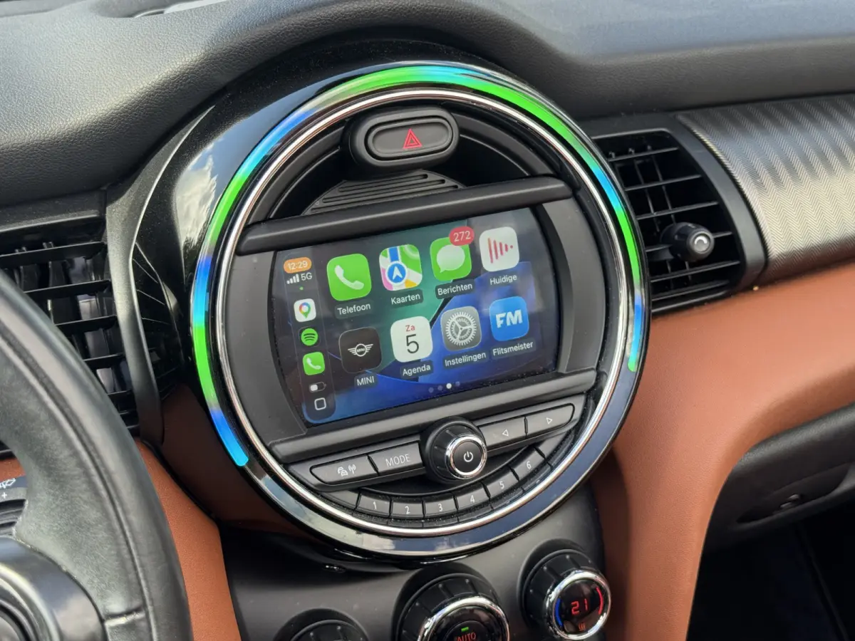 Mini 1.5 Chili AUTOMAAT, CHESTER LEDER, SPORTSTOELEN, CARPLAY, STOELVERWARMING, 2020 model