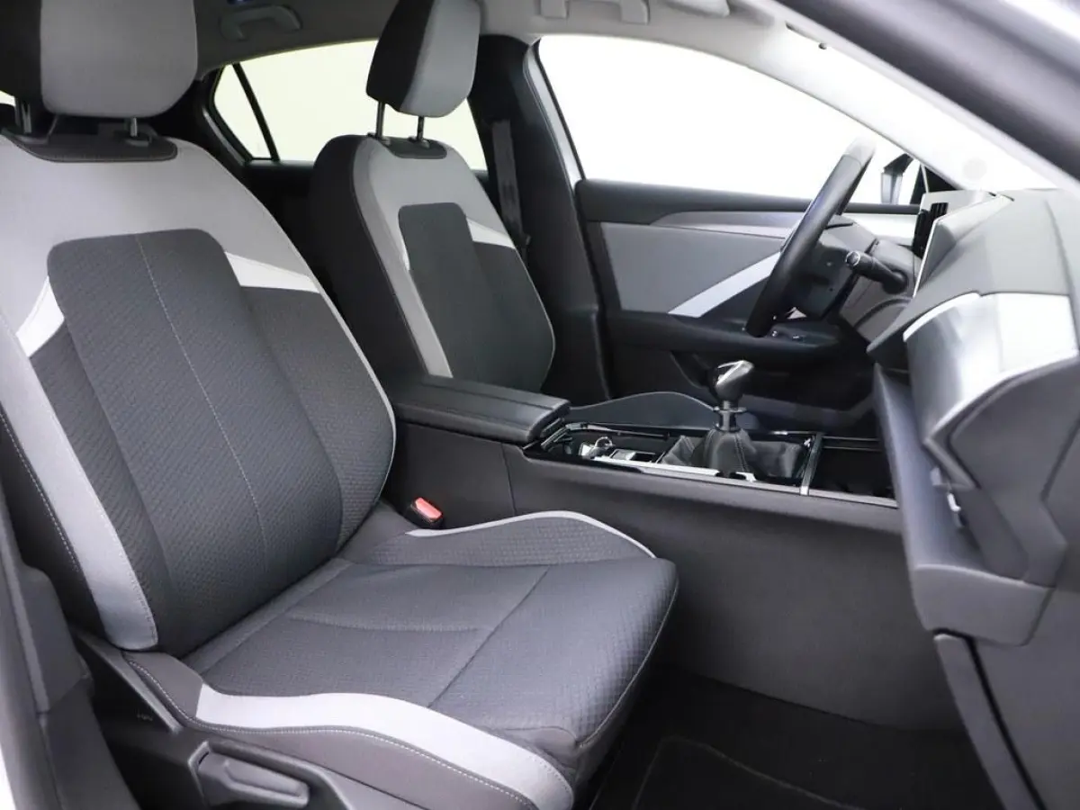 1.2 Turbo Business Edition Winterpakket/Ad.Cruise /Agr/Camera/CarPlay/Nav/Ecc/Led