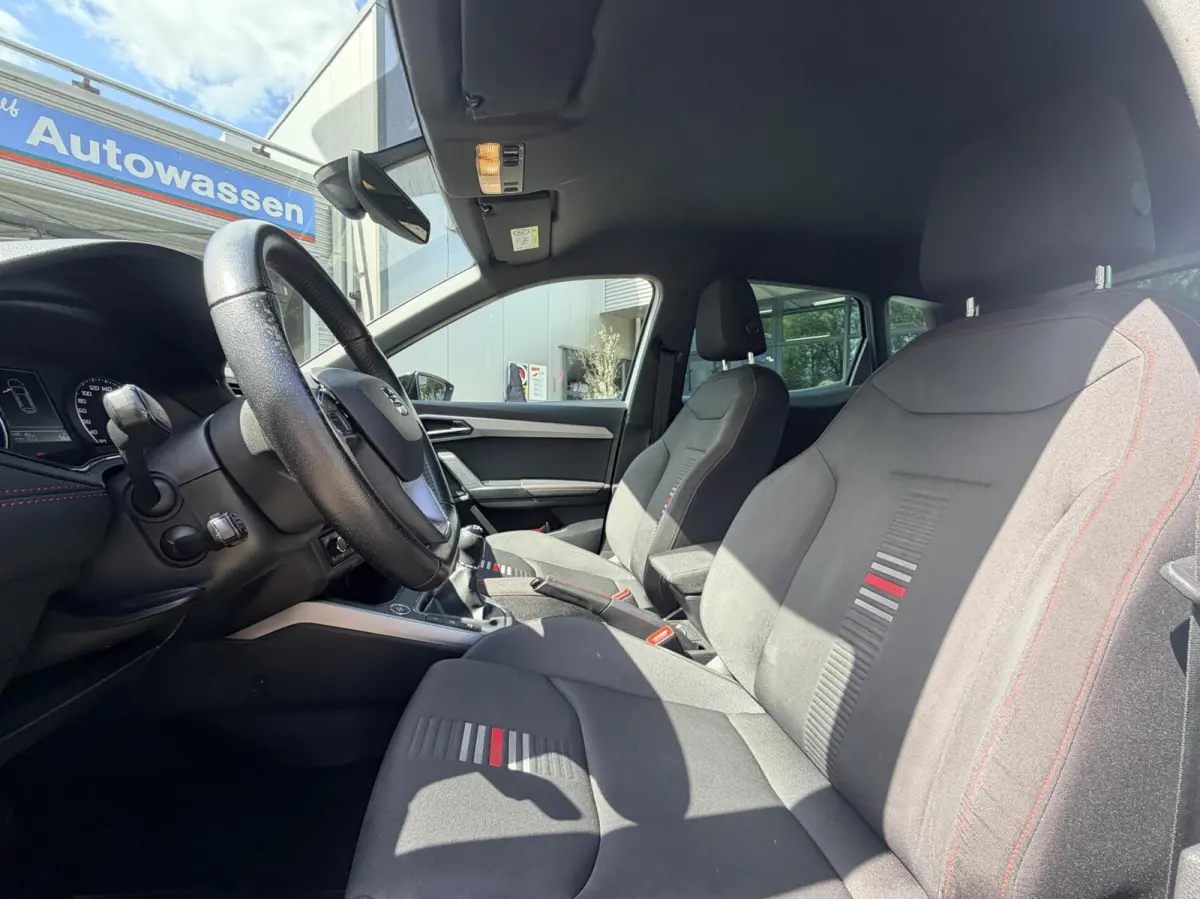 1.5 TSI EVO FR Business Intense Plus | Stoelverwarming | Led | Navi | Camera | 4-Cilinder