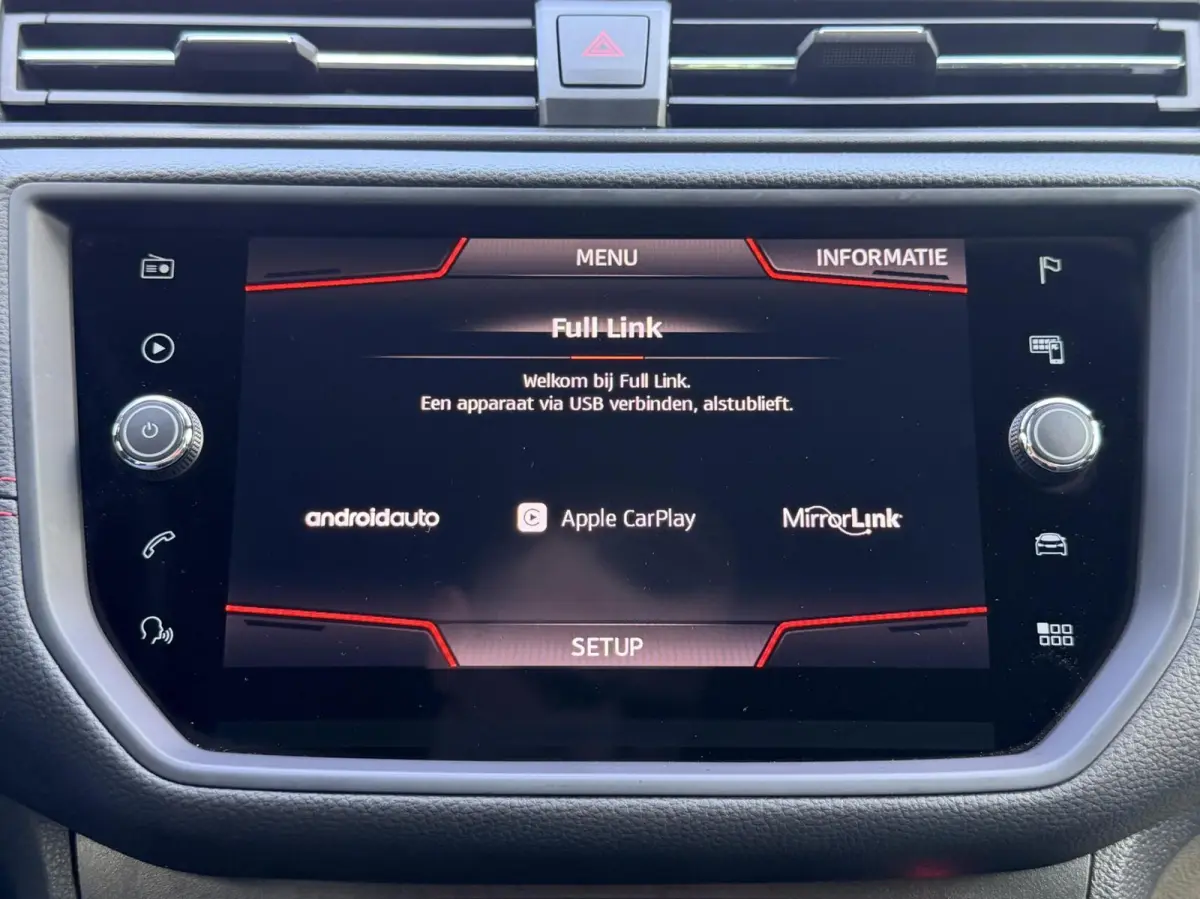 1.5 TSI EVO FR Business Intense Plus | Stoelverwarming | Led | Navi | Camera | 4-Cilinder