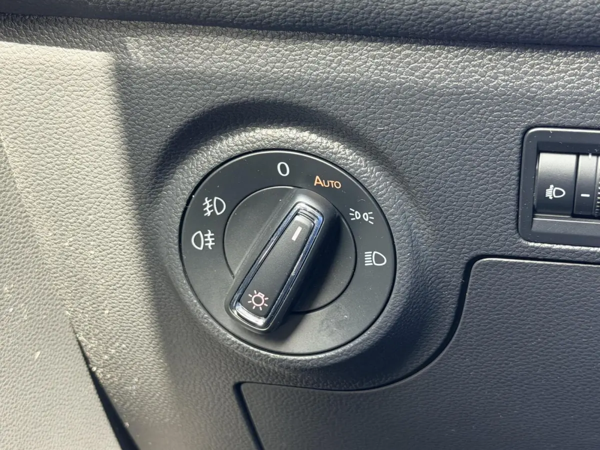 1.5 TSI EVO FR Business Intense Plus | Stoelverwarming | Led | Navi | Camera | 4-Cilinder
