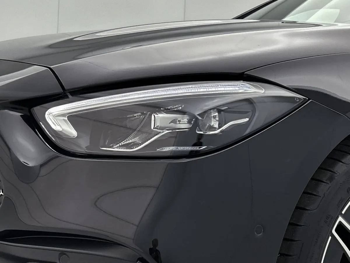 180 AMG Line | Automaat | Navigatie | Apple Carplay / Android Auto | Alcantara | Camera | Virtual Cockpit | Stoelverwarming | Cruise Control | Lichtmetalen AMG Velgen | Lage km stand