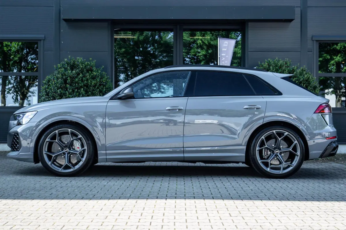 RSQ8 4.0 TFSI 640 Pk quattro Performance