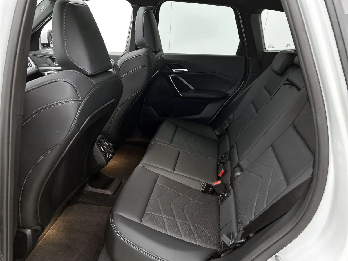 xDrive25e | M-SPORT | PANORAMADAK | LEER | 360 CAMERA | STOELVERWARMING | HEAD-UP