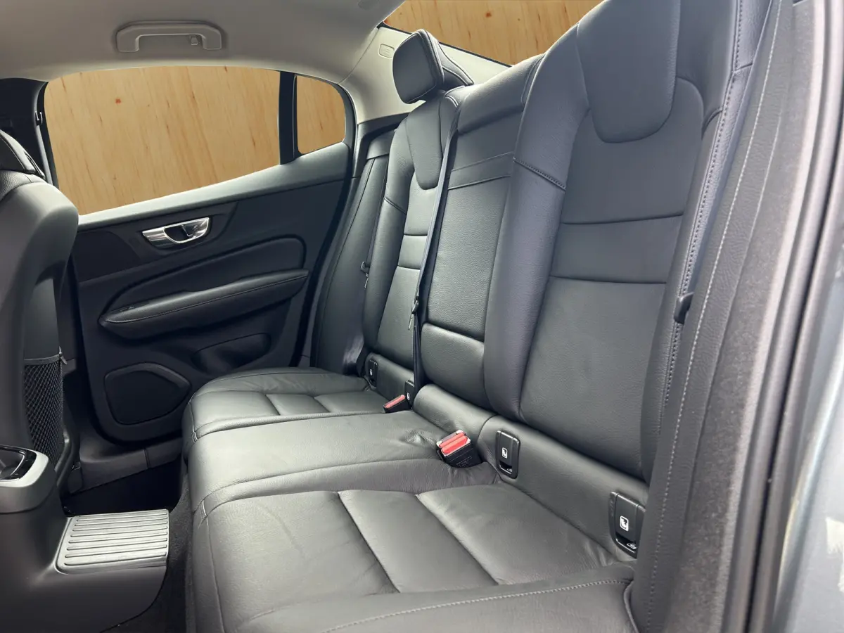 2.0 Recharge T6 AWD Inscription | BLIS | Camera | Stoel + Stuur verwarming | Elektrische stoelen | Adapt. Cruise