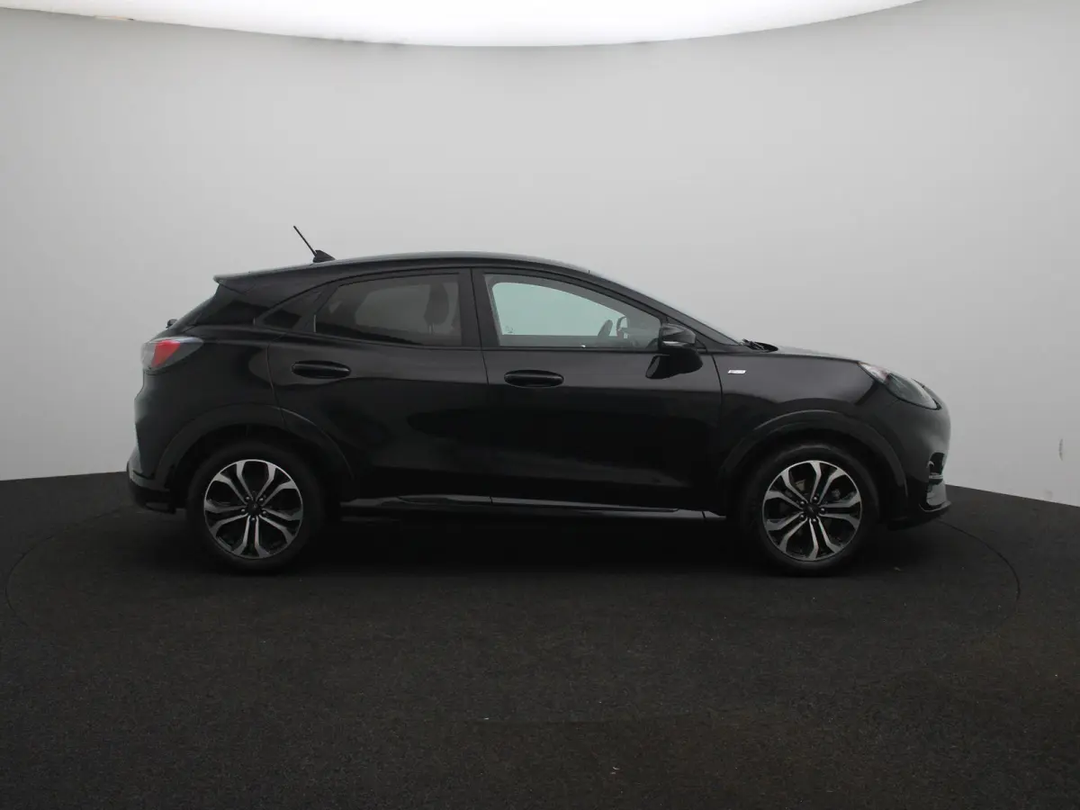 1.0 EcoBoost ST-Line | Winterpack | Navi | Cruise Control |