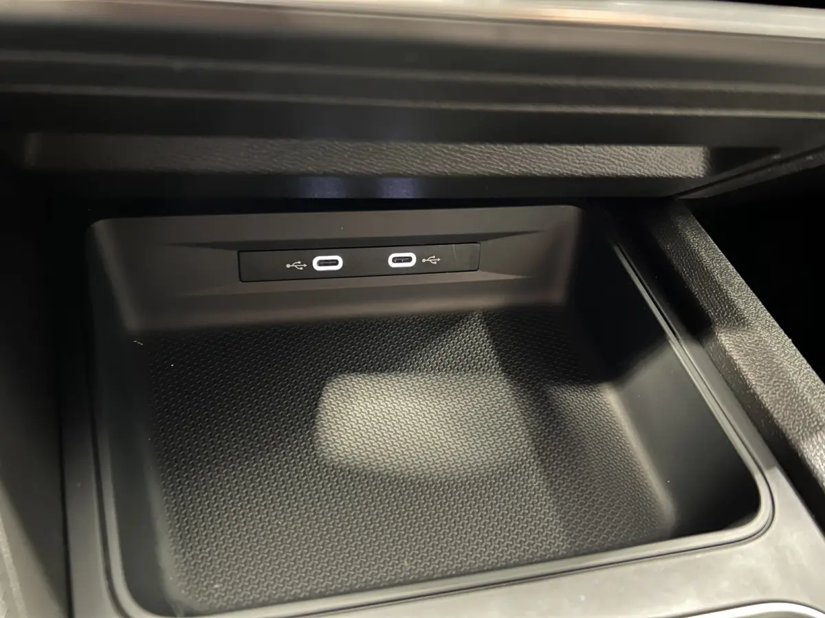 1.0 TSI Style | Apple Carplay/ Android Auto | LED Koplampen | LMV 17'' | Cruise Control | Rijstrooksensor met correctie | NL auto |
