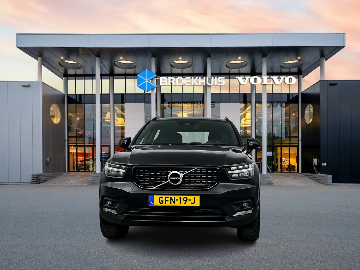 T5 R-Design | 19" | Leder/Nubuck | Elektr. verst. Stoelen | Trekhaak | Parkeercamera | Stoel/Stuurverwarming | Keyless