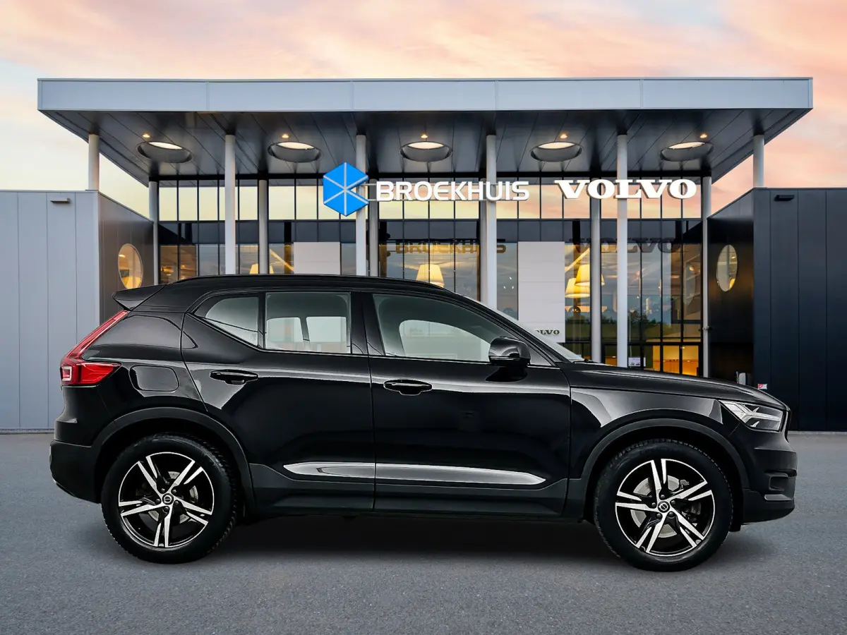 T5 R-Design | 19" | Leder/Nubuck | Elektr. verst. Stoelen | Trekhaak | Parkeercamera | Stoel/Stuurverwarming | Keyless