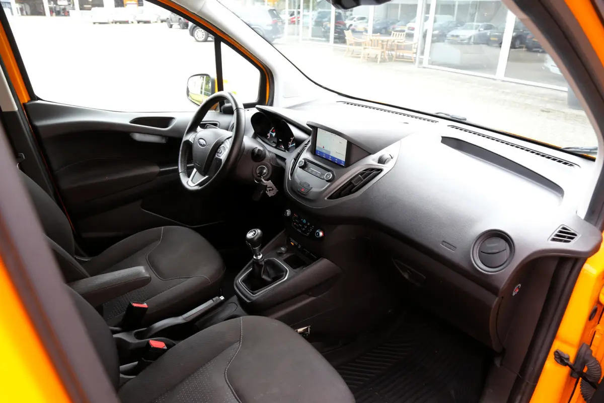 1.5 TDCI Limited Duratorq S&S*NL-Auto*Perfect Onderh.*Apple Carplay/Cruise-Control/Stoelverw./Navi/DAB/Parkeersens./15 inch LM*