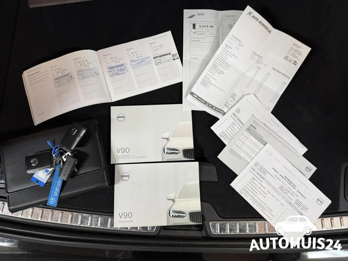 2.0 T4 Momentum TREKHAAK|KEYLESS|PILOT-ASSIST|LED|LEDER