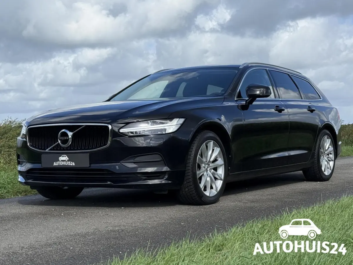 2.0 T4 Momentum TREKHAAK|KEYLESS|PILOT-ASSIST|LED|LEDER