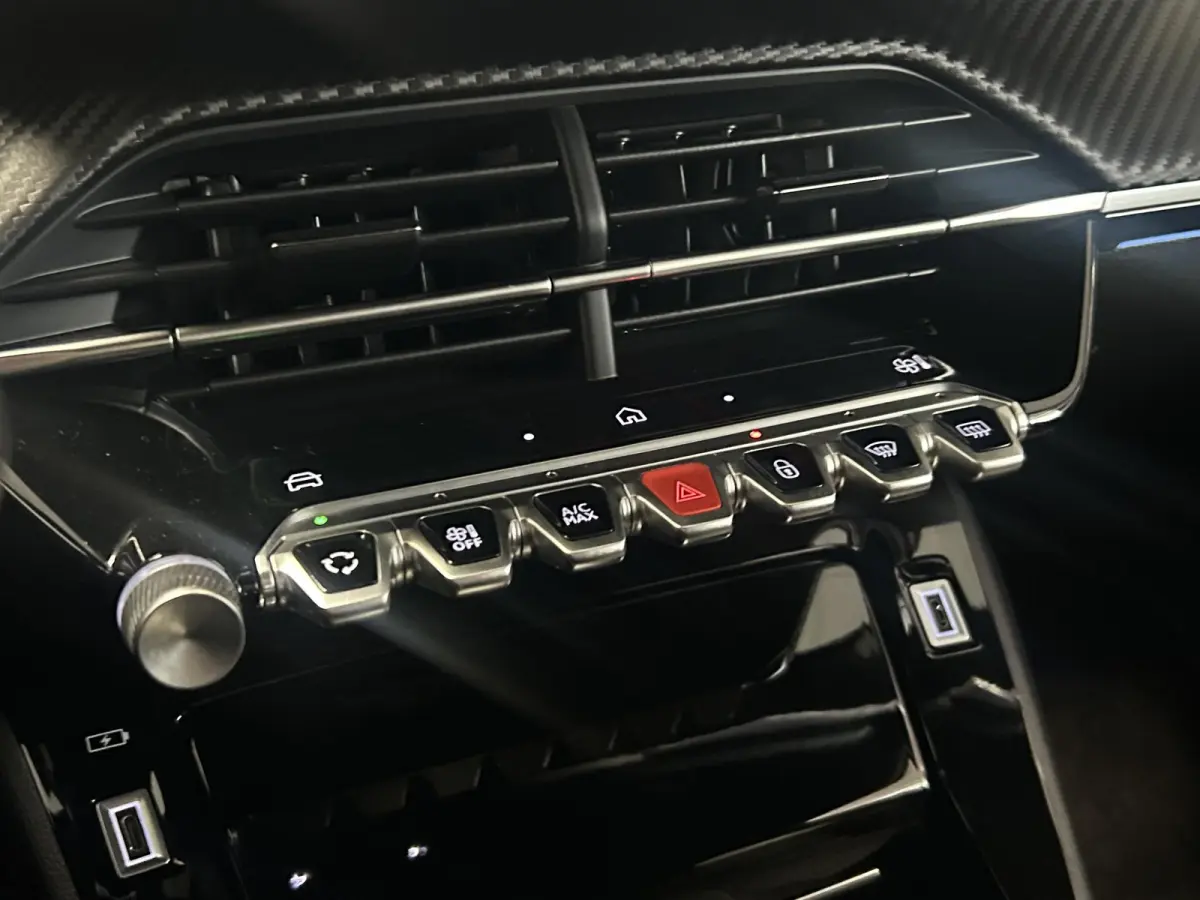 1.2 Hybrid 145 e-DCS6 GT | Automaat | Navigatie | Camera | 3D Cockpit | Apple Carplay/Android Auto