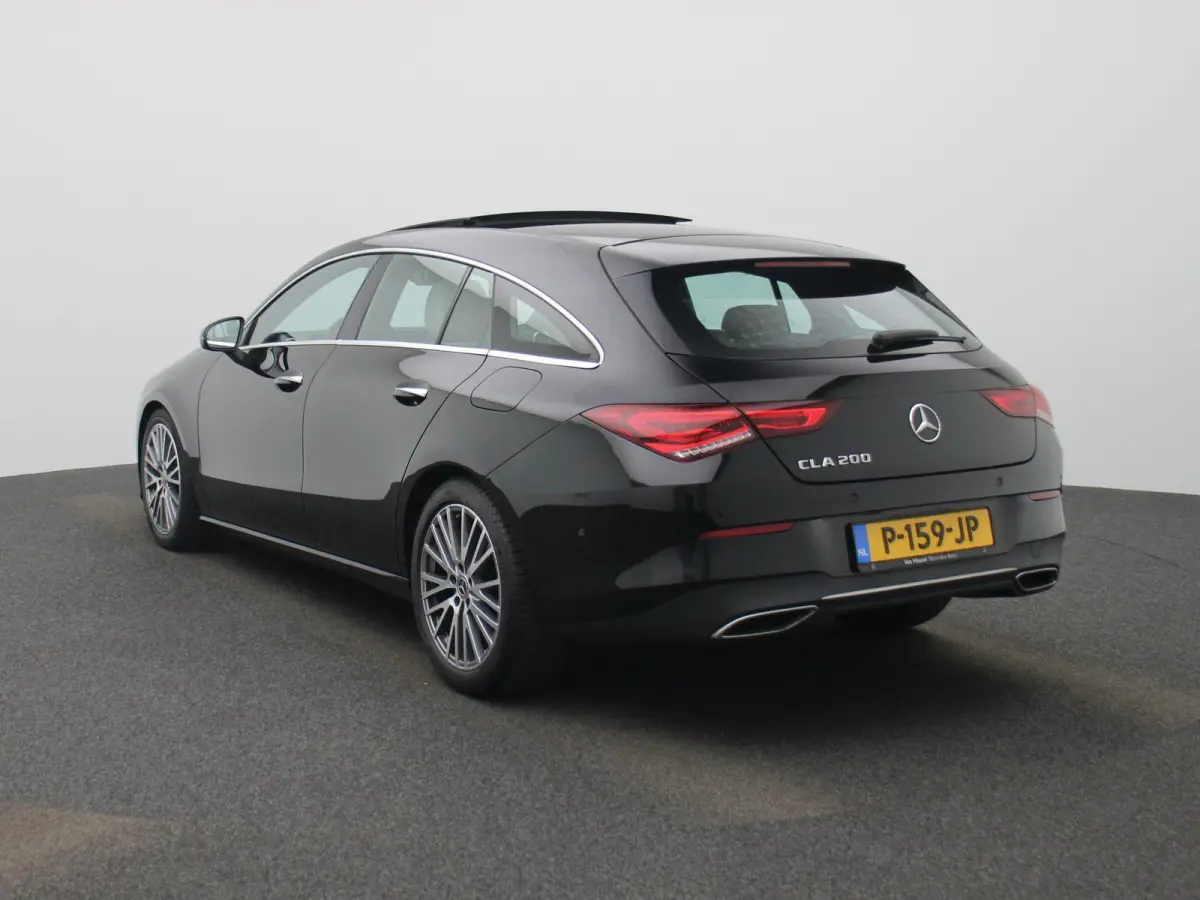 200 Business Solution | Automaat | Panoramadak | Apple Carplay / Android Auto | Stoelverwarming | Sfeerverlichting | Leder | Camera | Parkeer sensoren | Navigatie | Virtual cockpit | Lichtme