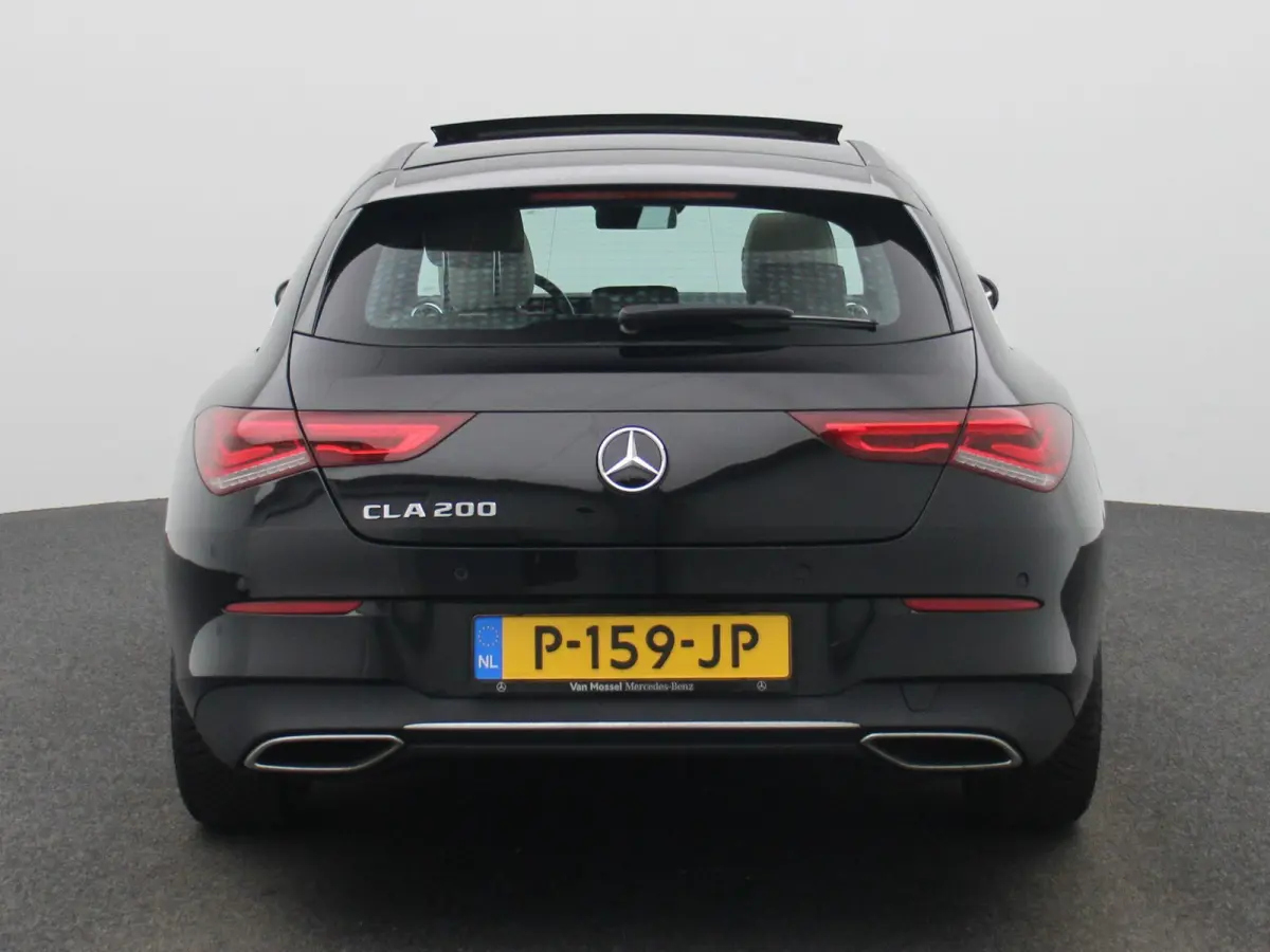 200 Business Solution | Automaat | Panoramadak | Apple Carplay / Android Auto | Stoelverwarming | Sfeerverlichting | Leder | Camera | Parkeer sensoren | Navigatie | Virtual cockpit | Lichtme