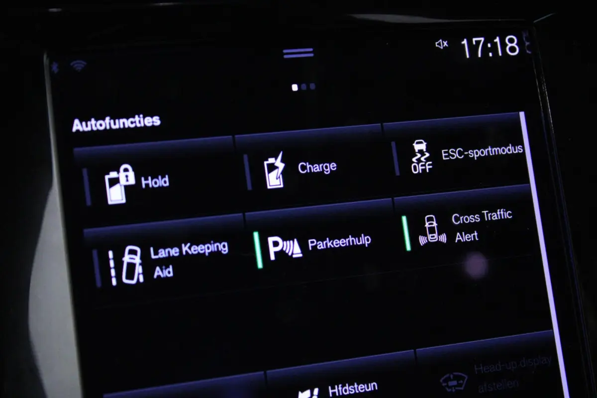 2.0 T8 AWD Polestar Engineered | PANO | HuD | H/K