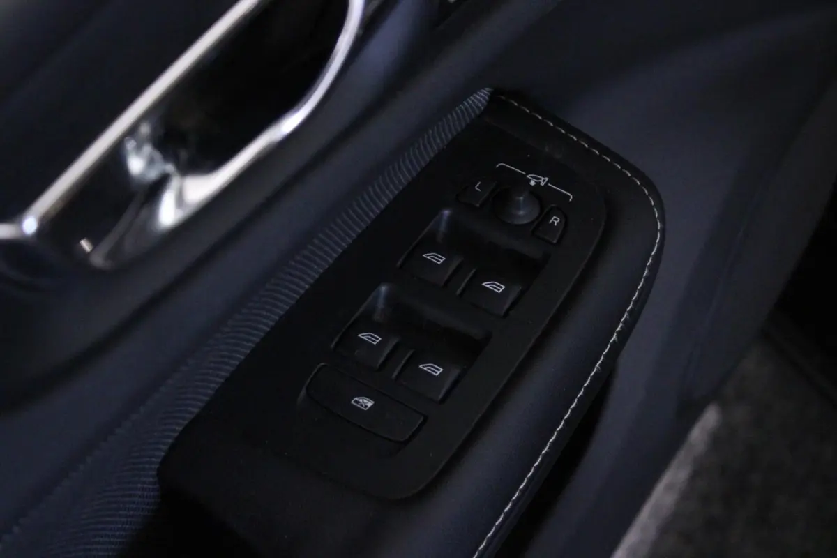 2.0 T8 AWD Polestar Engineered | PANO | HuD | H/K