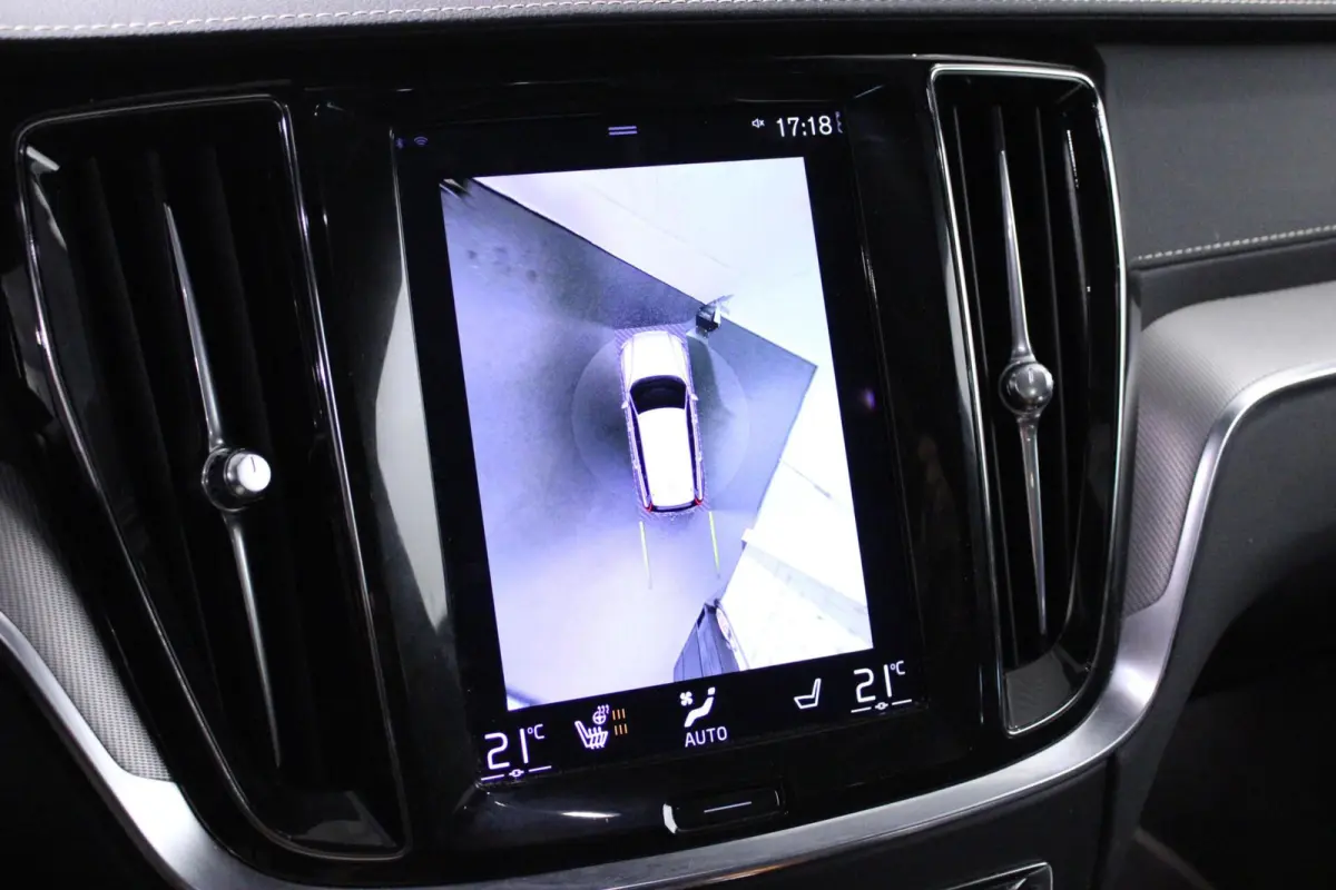 2.0 T8 AWD Polestar Engineered | PANO | HuD | H/K