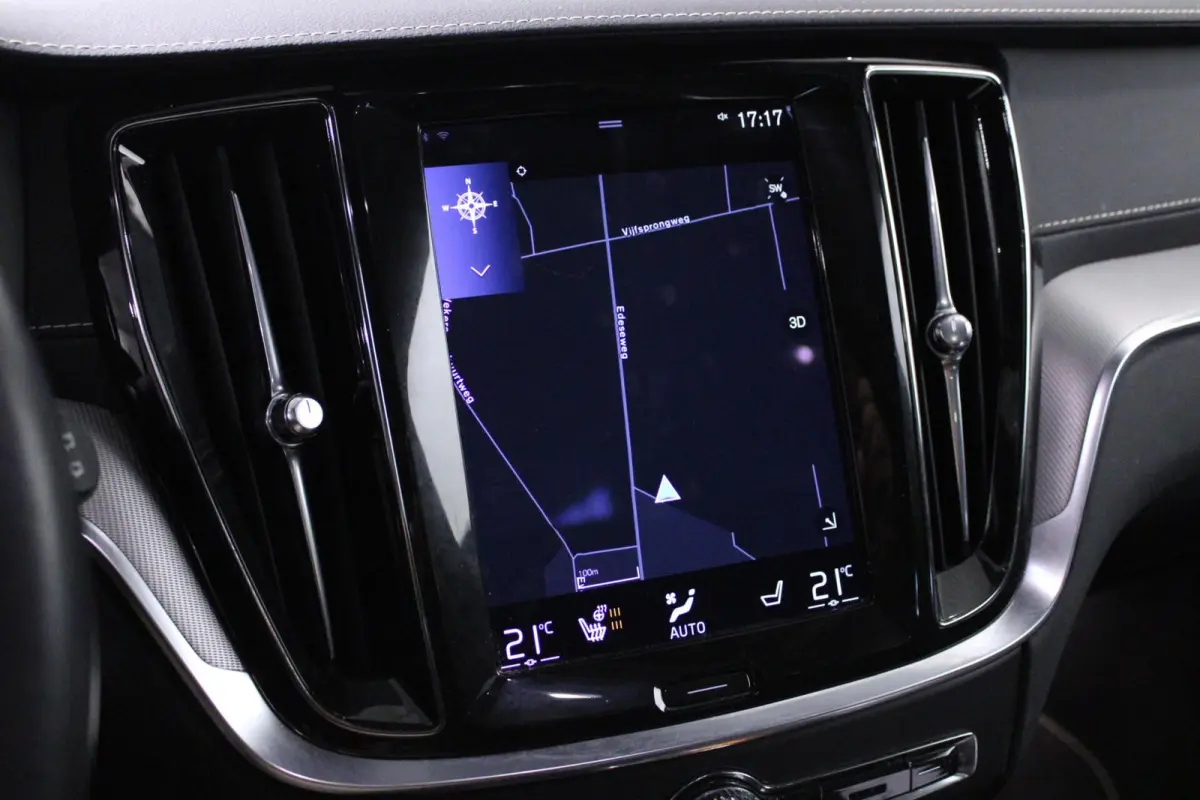 2.0 T8 AWD Polestar Engineered | PANO | HuD | H/K