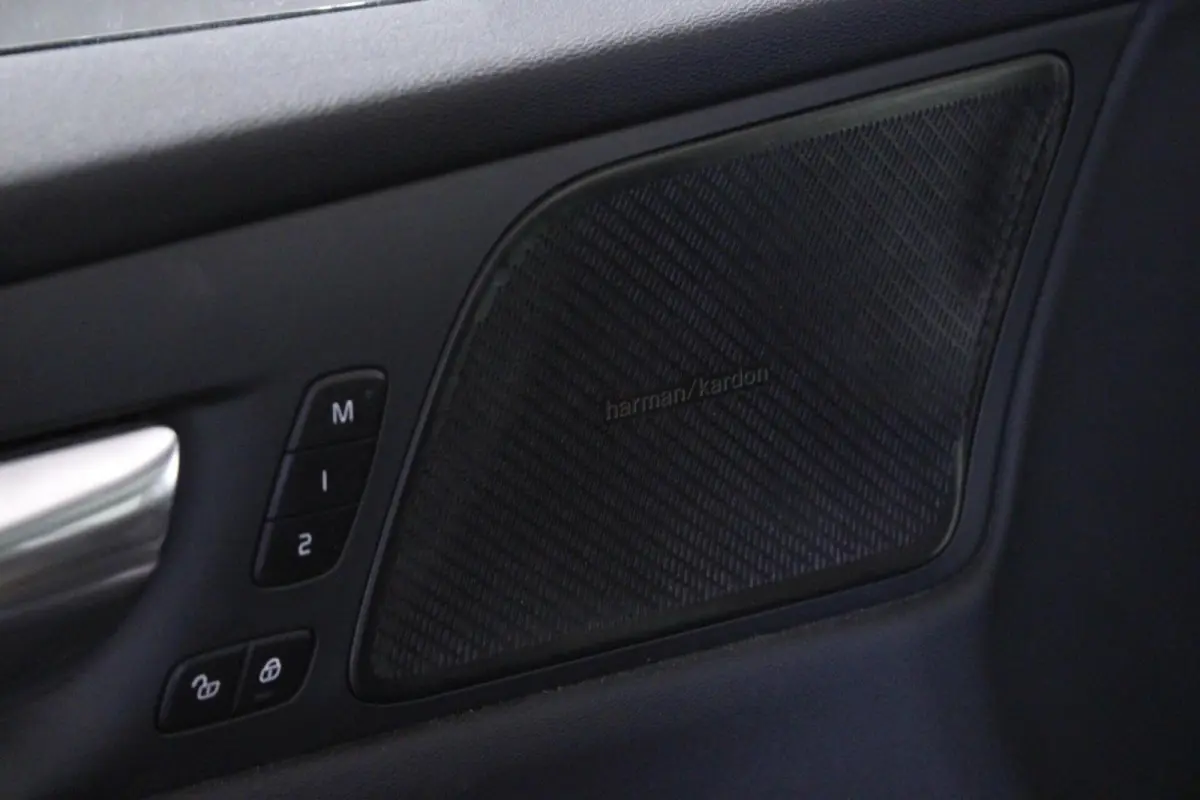 2.0 T8 AWD Polestar Engineered | PANO | HuD | H/K