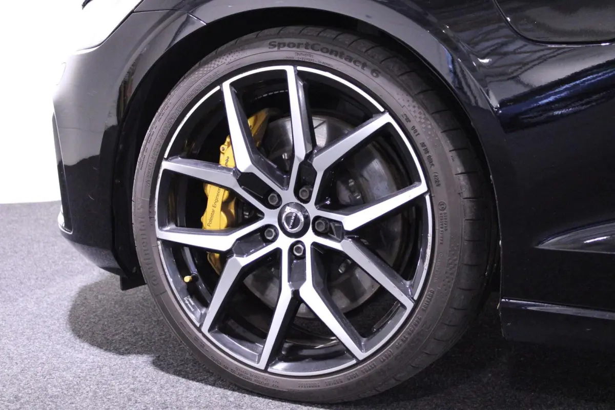 2.0 T8 AWD Polestar Engineered | PANO | HuD | H/K