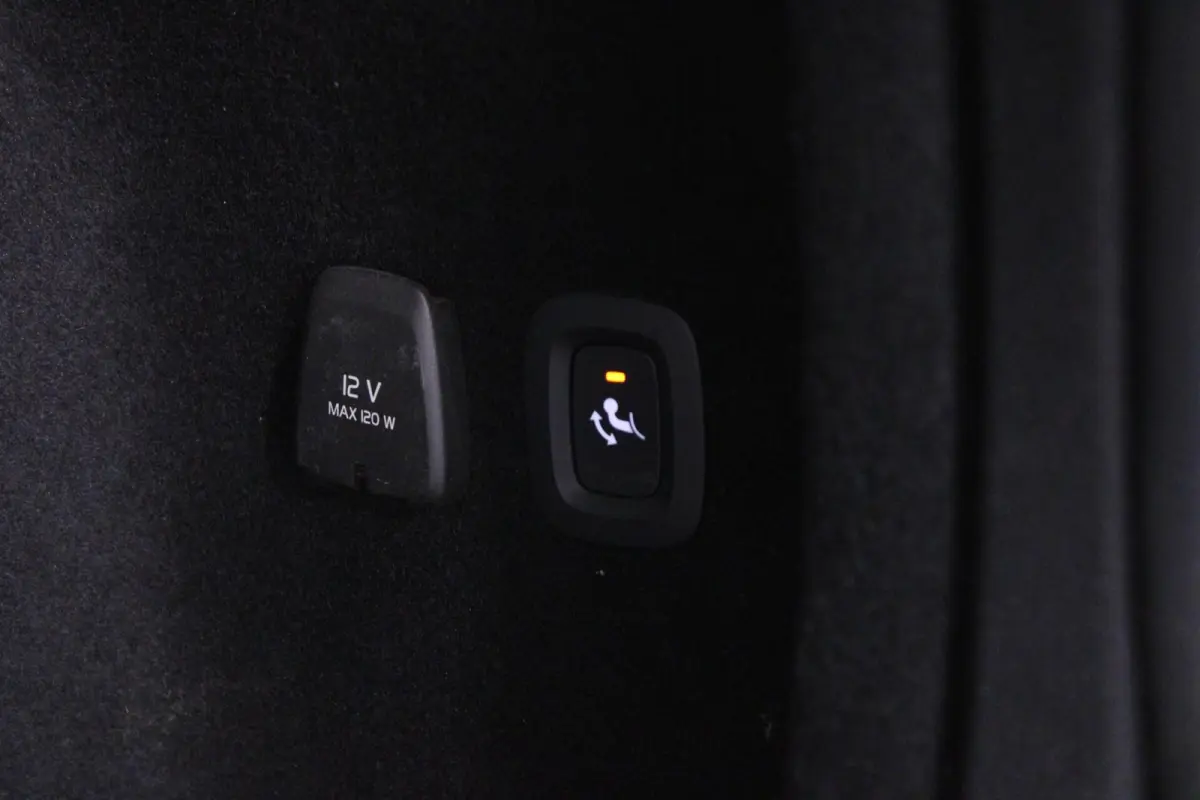 2.0 T8 AWD Polestar Engineered | PANO | HuD | H/K