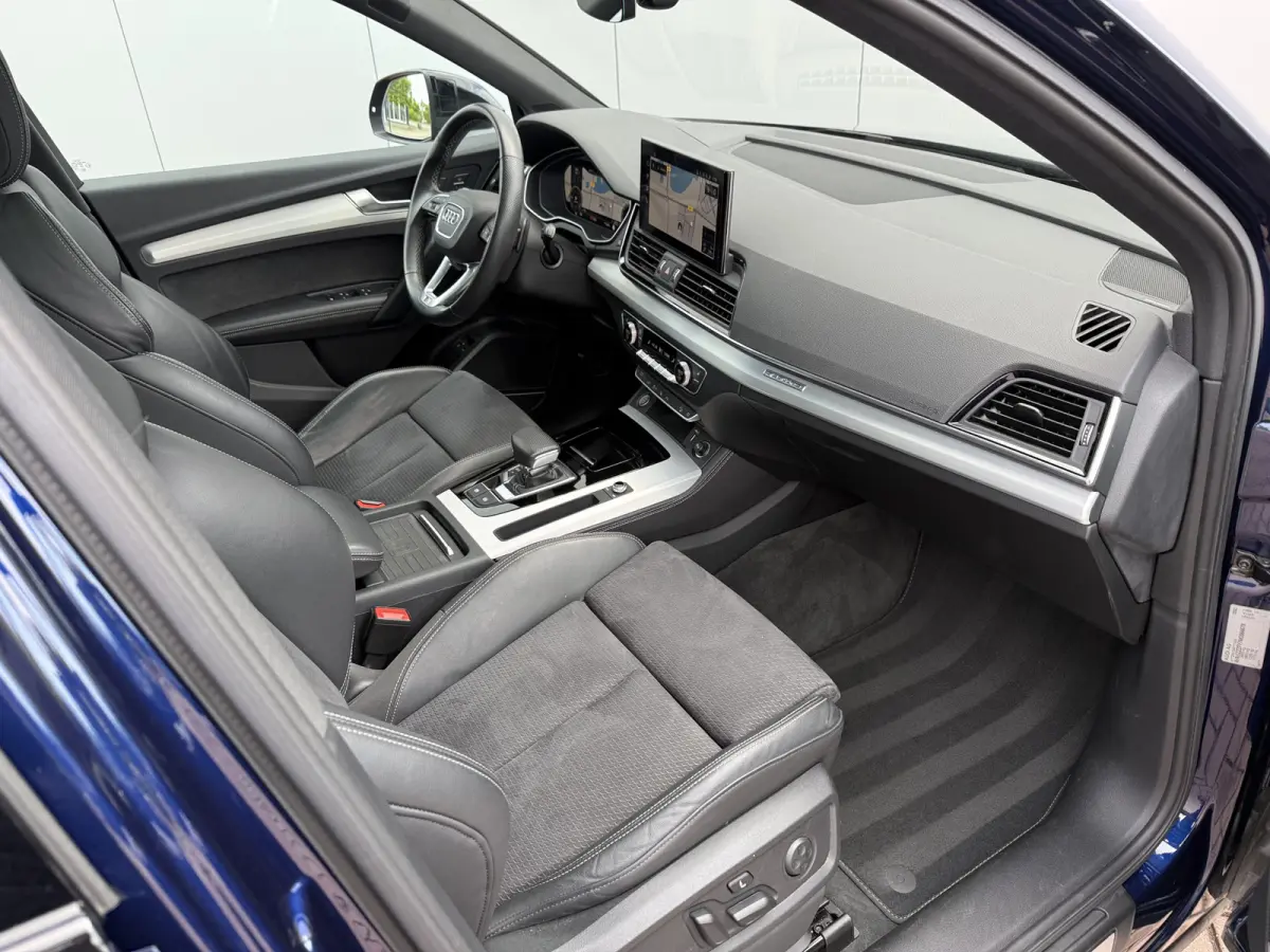 55 TFSI e Hybrid 367pk quattro S-line Competition