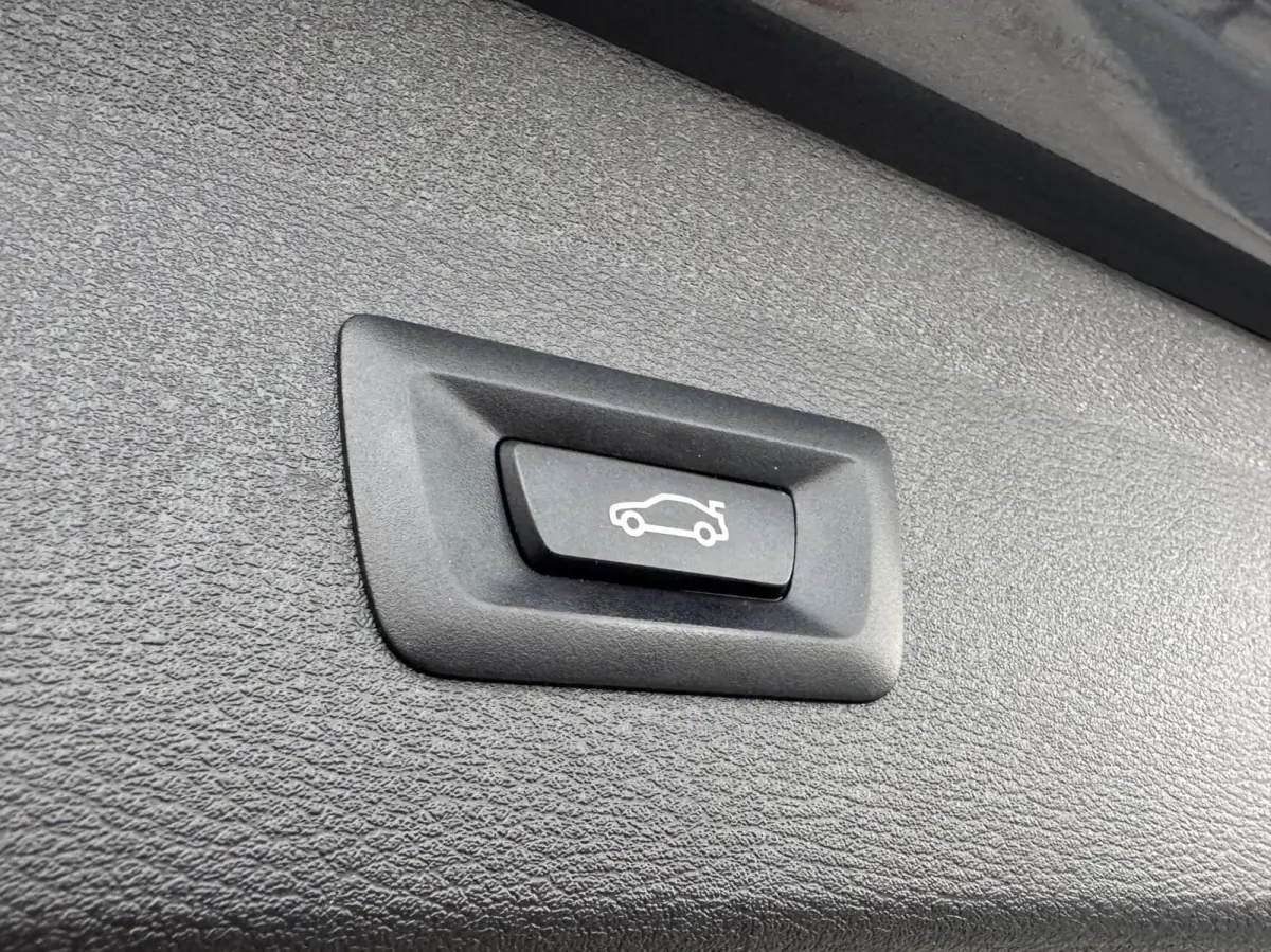 sDrive20i Business Edition Plus xLine|NL-Auto|LED