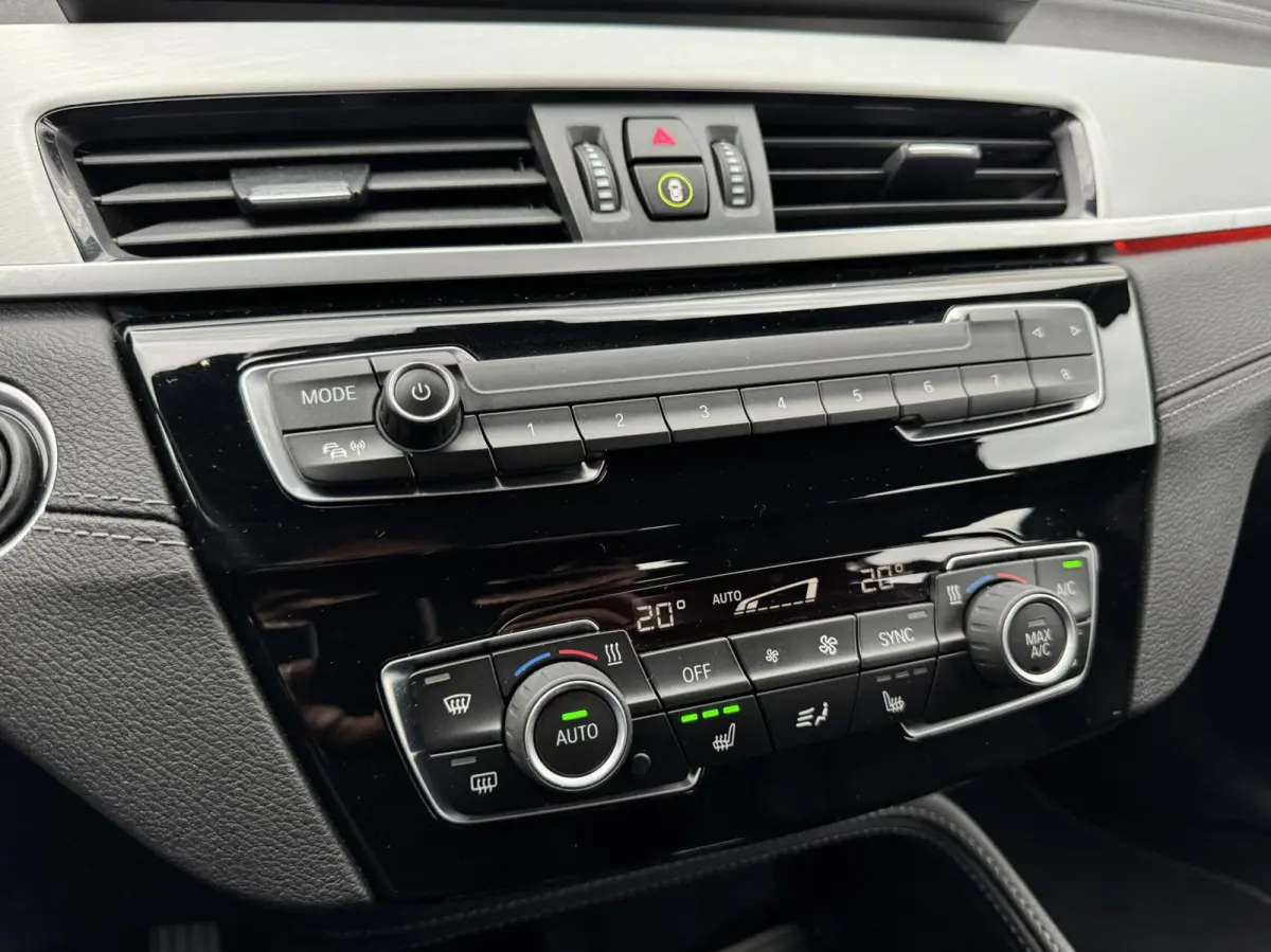sDrive20i Business Edition Plus xLine|NL-Auto|LED