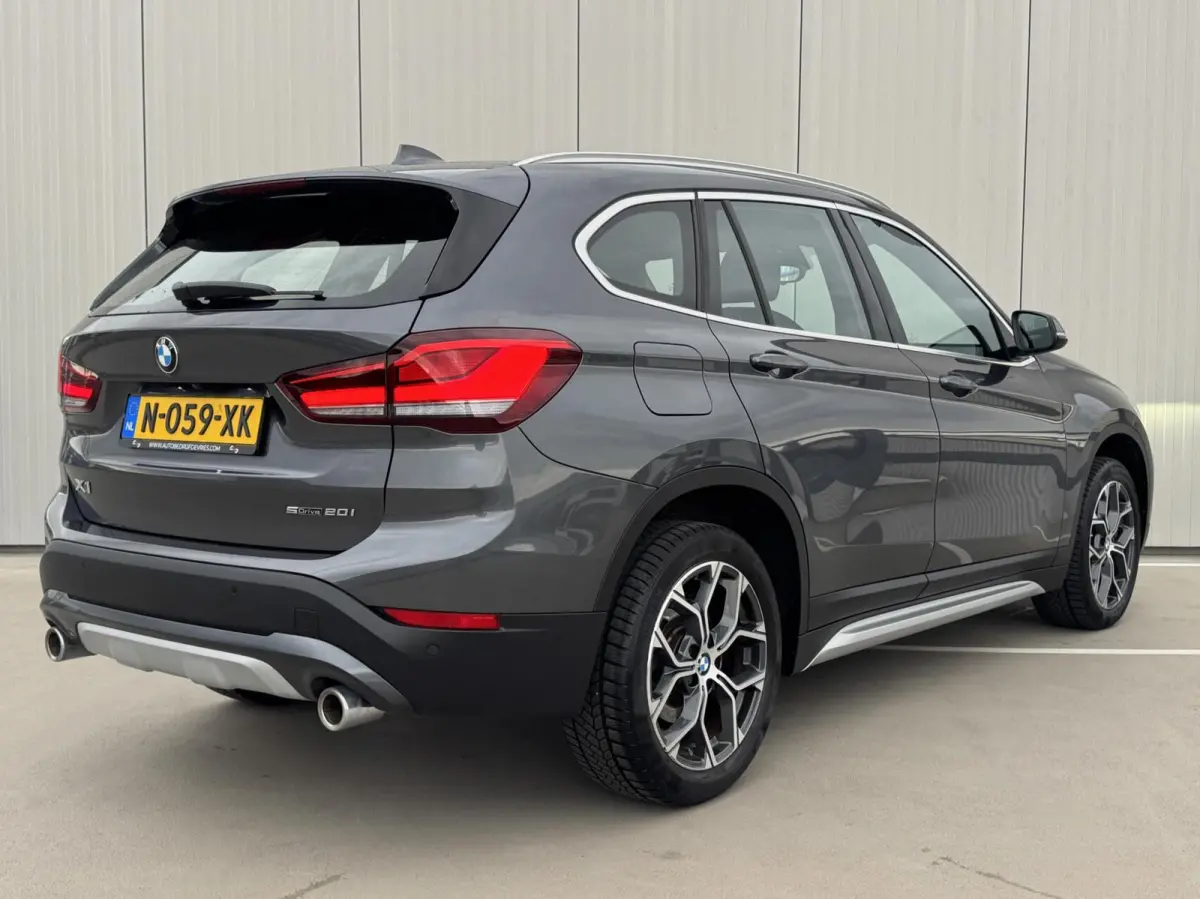 sDrive20i Business Edition Plus xLine|NL-Auto|LED