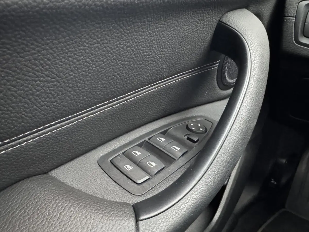 sDrive20i Business Edition Plus xLine|NL-Auto|LED