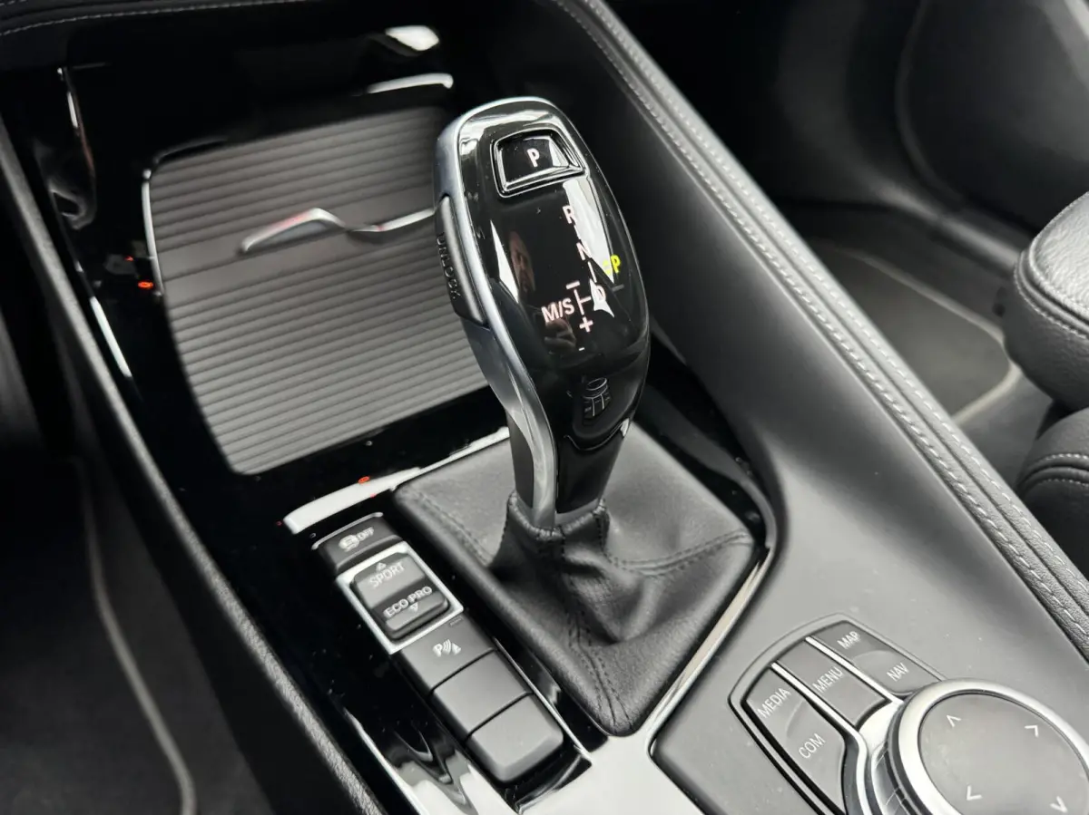sDrive20i Business Edition Plus xLine|NL-Auto|LED