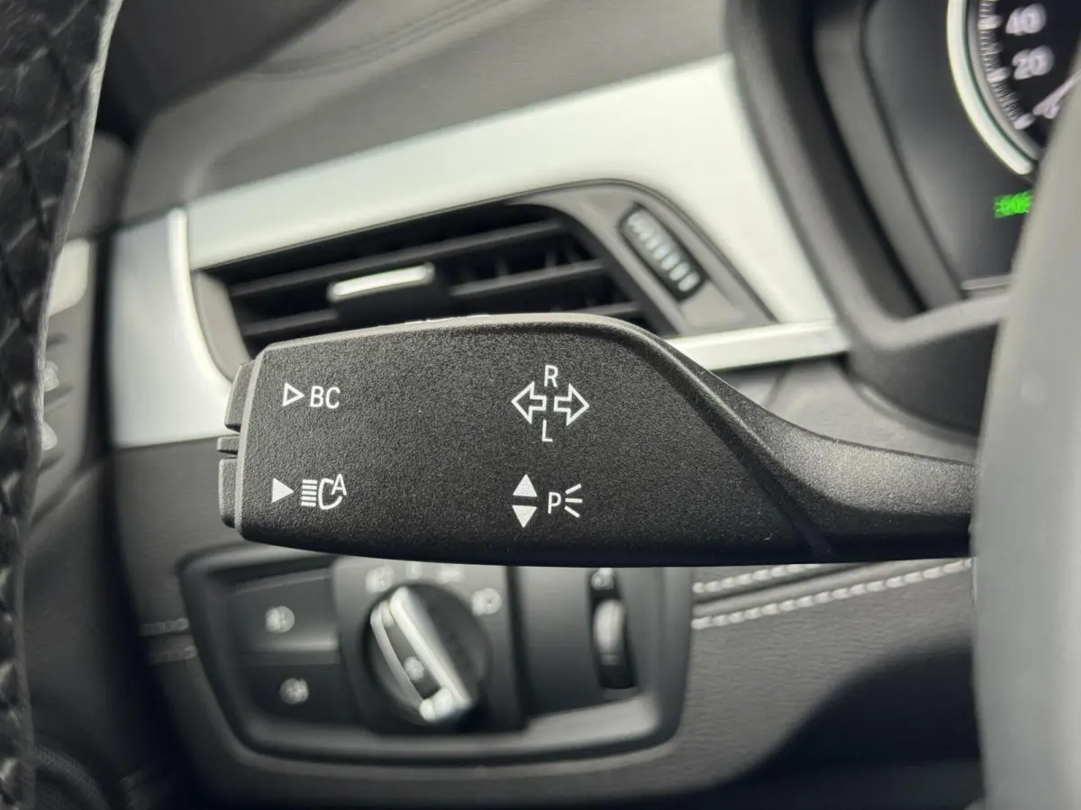 sDrive20i Business Edition Plus xLine|NL-Auto|LED