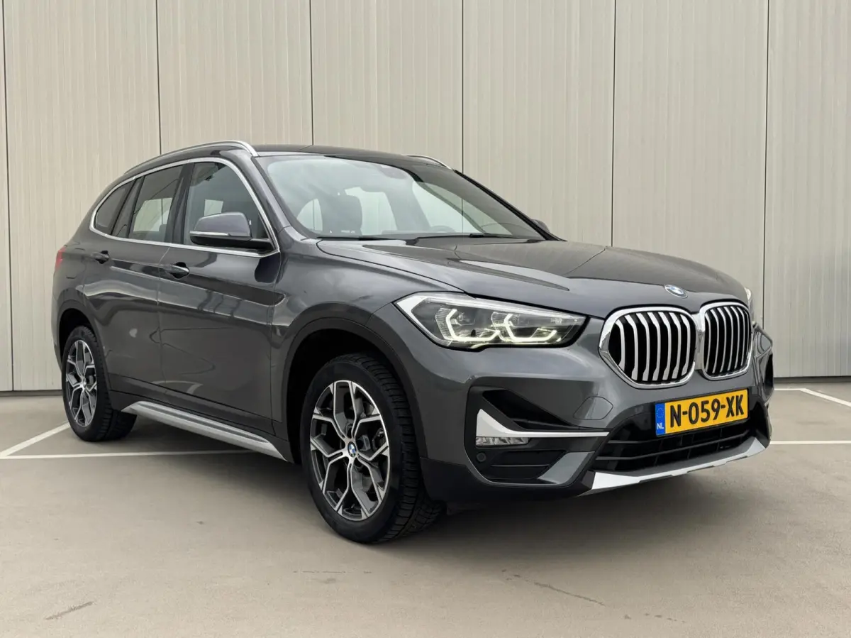 sDrive20i Business Edition Plus xLine|NL-Auto|LED