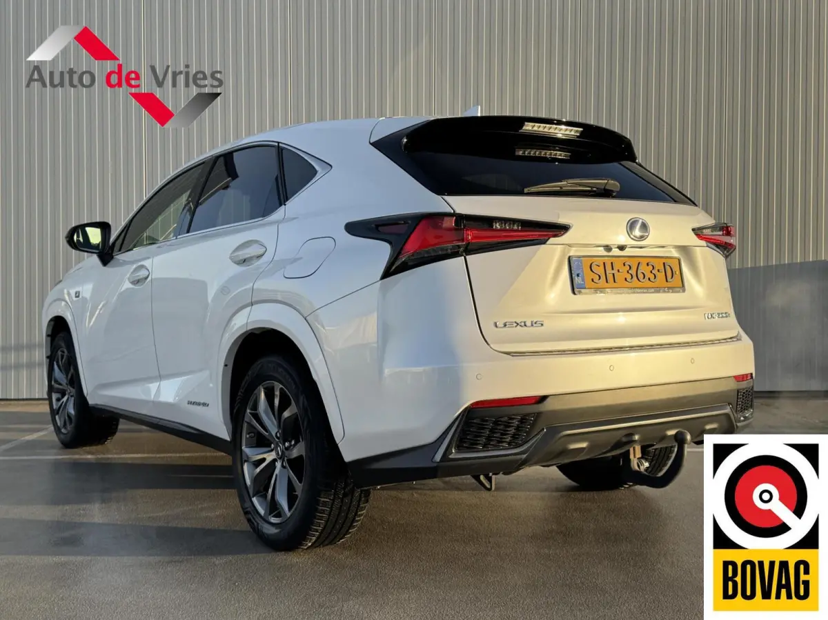 300h AWD F F SPORT Line|NL-Auto|Trekhaak